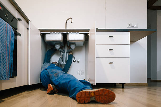 Professional Leak Detection technician working in Martindale, PA